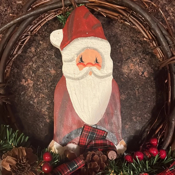 Christmas Wreath Hand-painted Wooden Santa Decoration 13” Pinecones Holly - Picture 3 of 9
